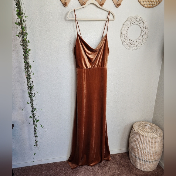 After Six Cowl-Neck Velvet Maxi Dress With Pockets In Golden Almond - Picture 2 of 12